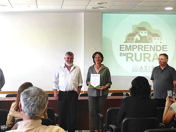 Naturalicia recibe un premio al Emprendimiento Rural en Alicante: una cosmética natural desde Elche