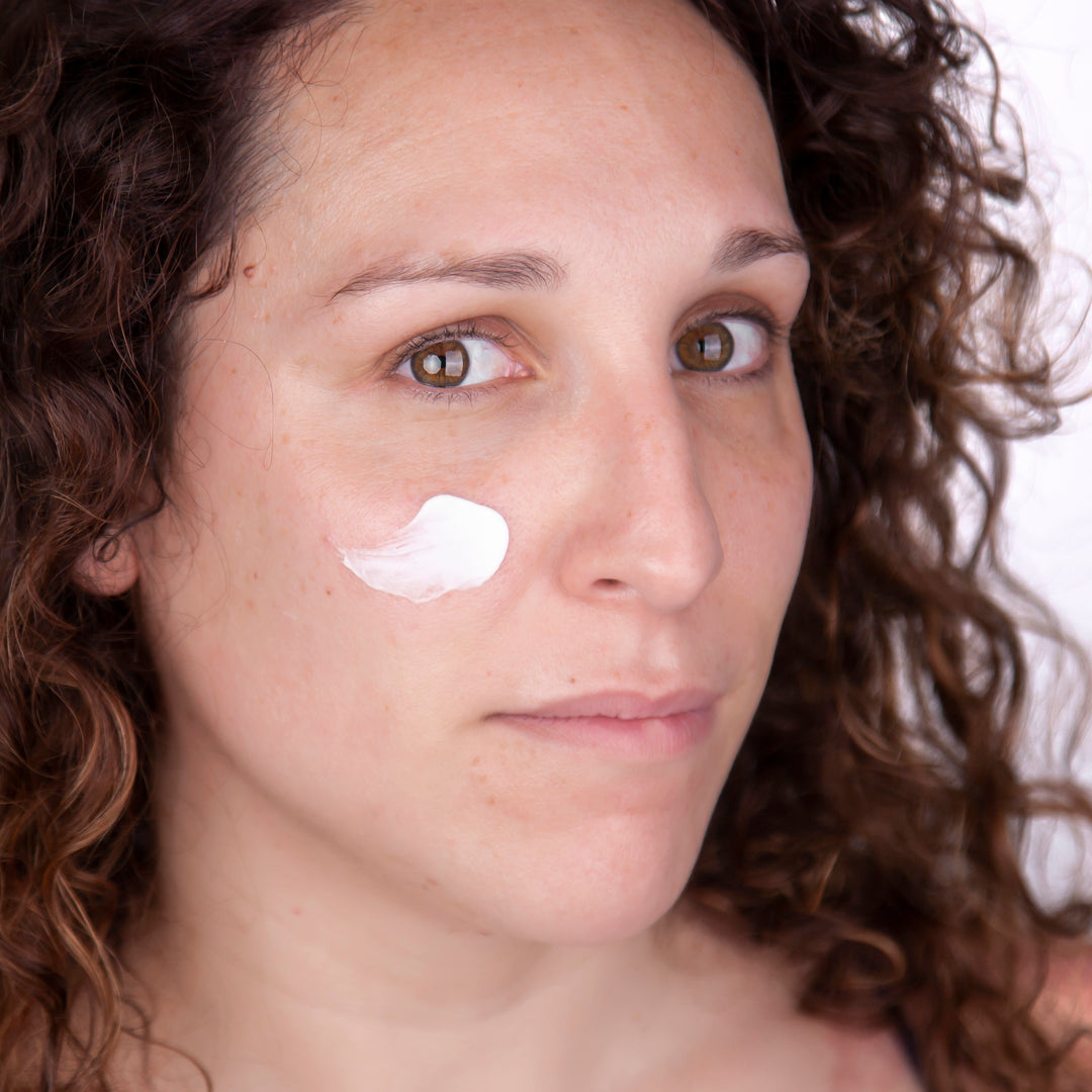 Crema facial nutritiva aromática (jojoba y geranio)